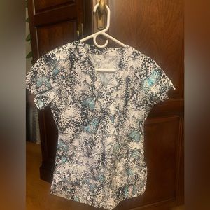 Women’s xs scrub top